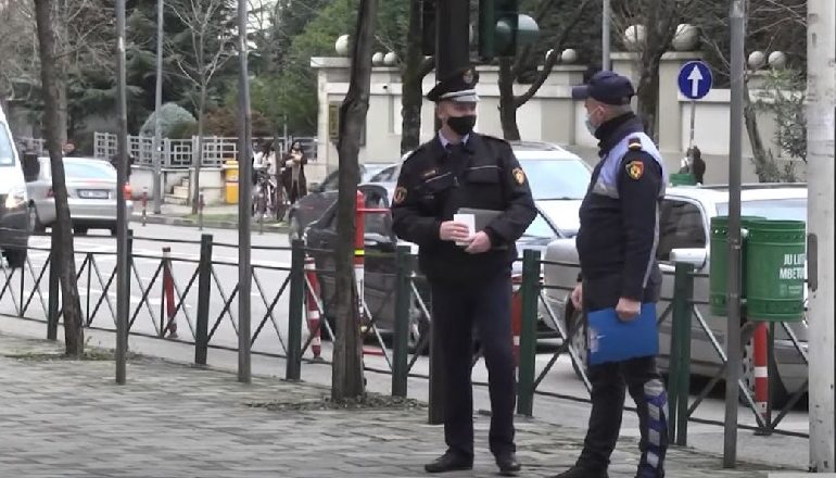 MASAT KUFIZUESE/ Nga sot deri 25 shkurt Shqipëria mbyllet që në orën 20:00! Gjoba për çdo shkelje