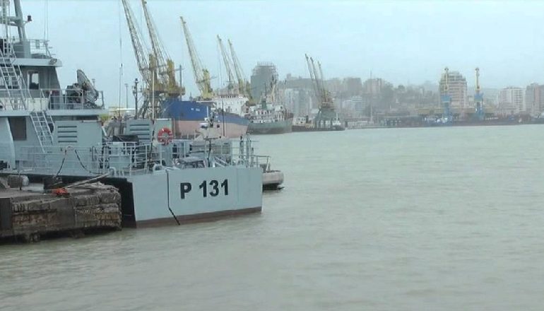 MOTI I KEQ/ Pezullohen lundrimet e trageteve nga një kompani në portin e Durrësit