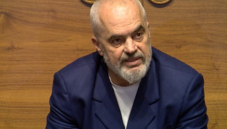 I PËRGJIGJET KRITIKËVE/ Rama: Asnjë borëpastruese nuk është shpikur për ta mbledhur dëborën në ajër