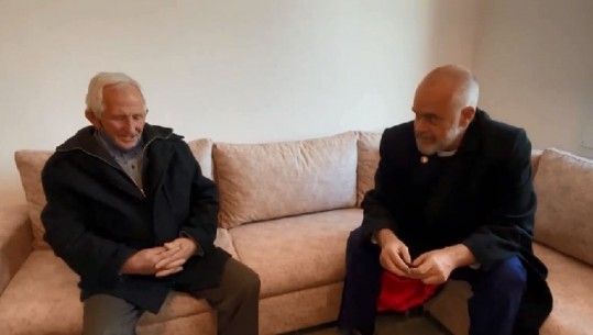 RINDËRTIMI/ Rama: S’ka propagandë, por t’u tregojmë njerëzve se po punohet. Kryefamiljari për sulmet e opozitës: Kush leu, mendjen e vetë pëlqeu