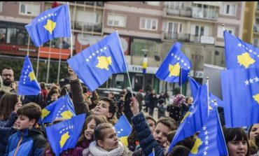 DY DITË PAS ZGJEDHJEVE/ Kosova feston 13-vjetorin e shpalljes së Pavarësisë