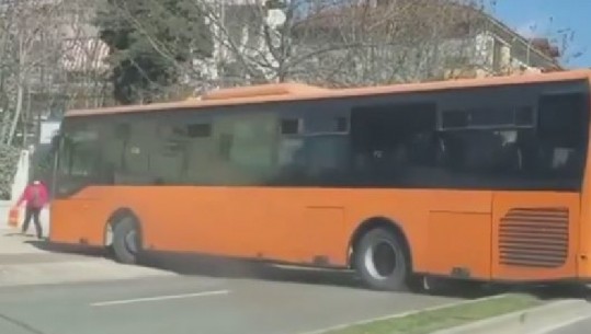 PAMJET/ Shihni veprimin e shoferit të autobusit në Tiranë, thyen çdo rregull qarkullimi