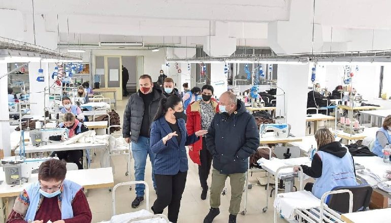 PREMTIMI/ Balluku: Mbështetje për sipërmarrjet që nxisin punësim