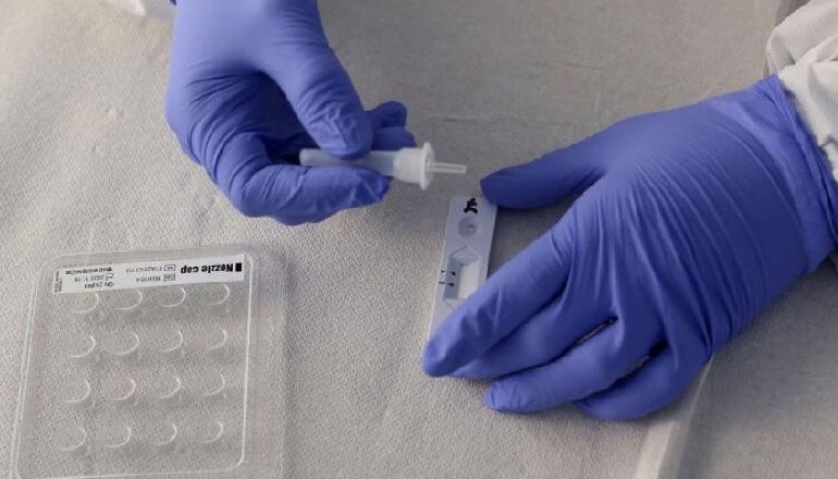 KORONAVIRUSI/ Gjermania intensifikon “luftën” ndaj pandemisë, miraton 3 teste COVID të cilat mund të bëhen në kushte shtëpie
