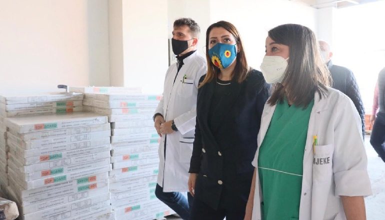 INSPEKTON PUNIMET NË MATERNITETIN E BERATIT/ Manastirliu: Gati brenda vitit, do t’i shërbejë banorëve të të gjithë qarkut