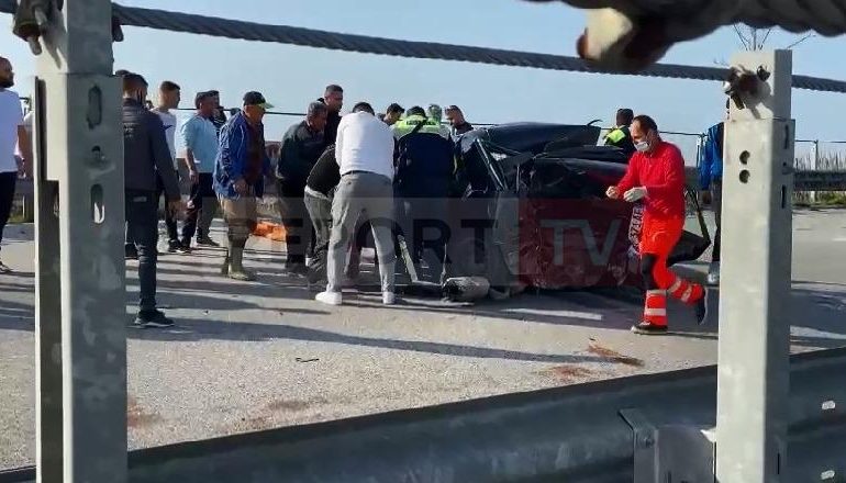 NGJARJE E RËNDË/ Aksident i trefishtë në autostradën Fier-Vlorë, disa persona të plagosur