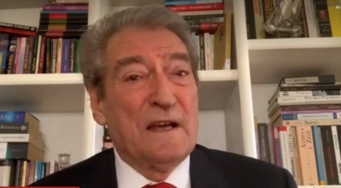 NUK “I NDAHET” PANIKUT/ Berisha “gjen” vrasësit: Ekzekutimin tek Piramida e bëri…