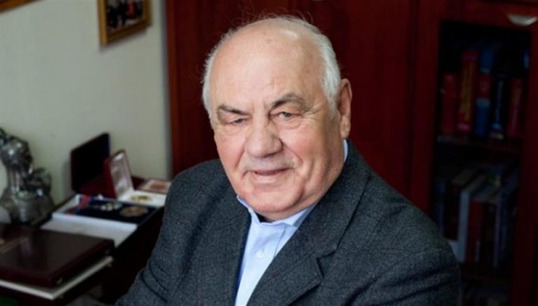 VAKSINIMI/ Ish-Presidenti Moisiu, pjesë e listës: Do ta bëj të dielën, më duket vendim i drejtë. Mosha jonë…