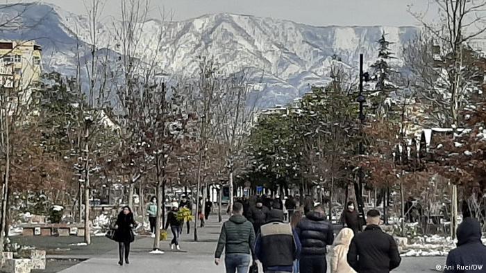 SHQIPËRI/ Stuhi dëbore, përmbytje, rëndim situate nga Covid