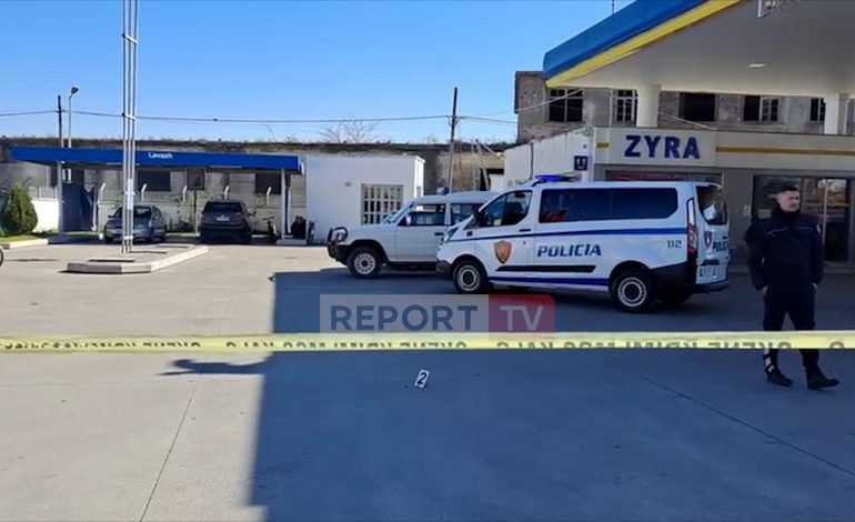 TË SHTËNA ME ARMË ZJARRI NË SHKODËR/ Qëllohet në drejtim të një makine. Policia…