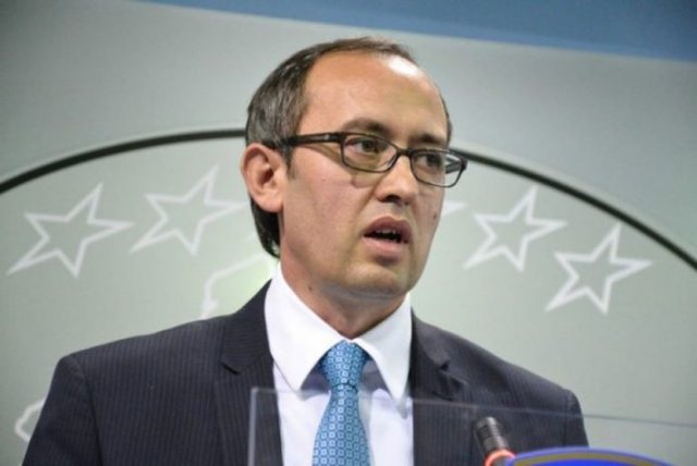 FUSHATA ZGJEDHORE NË KOSOVË/ Hoti: Albin Kurti nuk do të ketë shans të marrë pushtetin