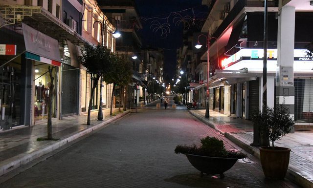 COVID-19/ Greqia pranë mbylljes, sot merret vendimi për izolim