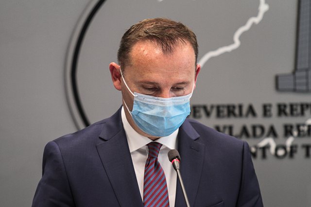 “VAKSINA PO VJEN”/ Ministri i Shëndetësisë së Kosovës: Normaliteti rikthehet në qershor e korrik
