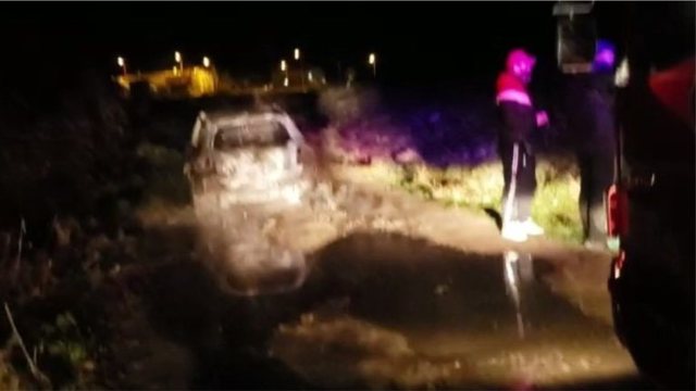 U EKZEKUTUA NË MES TË VLORËS/ Zbulohet e shkuara problematike në Itali e viktimës, autorët djegin makinën (DETAJET)