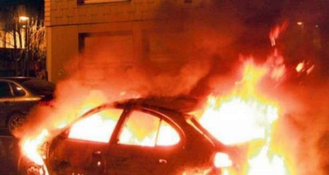 DIGJET MAKINA E 20-VJEÇARES NË DURRËS/ Policia jep detaje mbi ngjarjen, dyshohet…