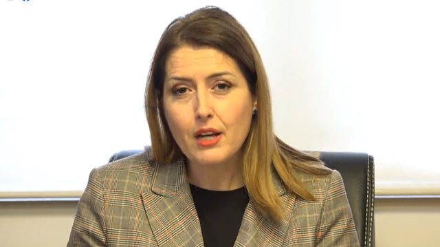 RRITJA E RASTEVE NGA COVID-19/ Shkollat e mesme në këto qytete kalojnë online deri më…