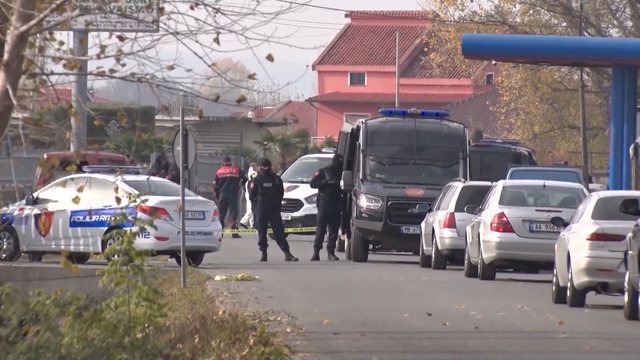 EKZEKUTIMI ME 30 PLUMBA I TË FORTIT NË SHKODËR/ Publikohet VIDEO, momenti kur autori zbret nga makina dhe…