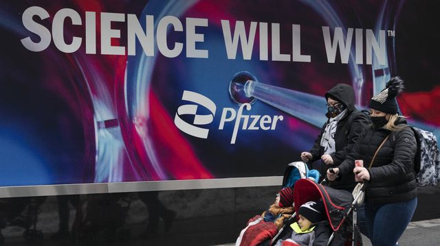 BE NËNSHKRUAN MARRËVESHJEN ME PFIZER/ Merr 200 milionë doza shtesë të vaksinës kundër COVID