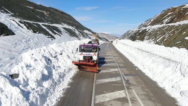 VENDI VIJON TË JETË I MBËRTHYER NGA I FTOHTI/ ARRSH: Në të gjitha akset kombëtare…