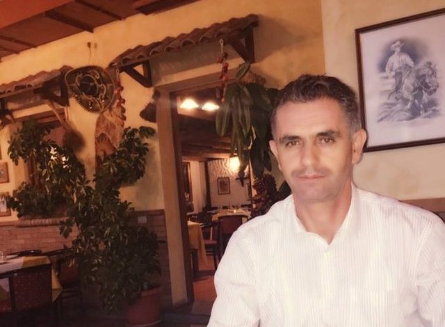 “MË GODITI NGA PAS SAPO…”/ Flet mjeku i QSUT-së që u dhunua me grushte nga 24 vjeçari