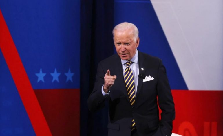 SHBA/ Biden: Brenda korrikut vaksina të mjaftueshme për të gjithë amerikanët