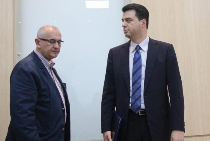 PD I MERR “AUTORSINË” PETRIT VASILIT/ Do e bëjmë me zgjedhje mjekun e familjes, por…