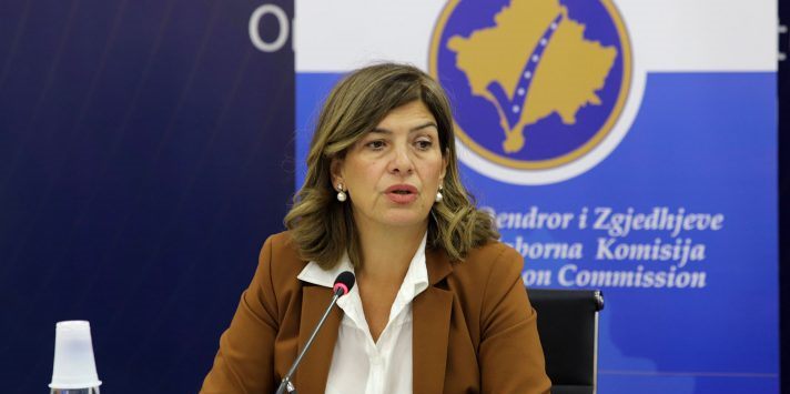 SËRISH PËRPLASJE NË KQZ PËR ZGJEDHJET E 14 SHKURTIT/ Daka: Jam bërë personaliteti më i urryer i këtij shteti