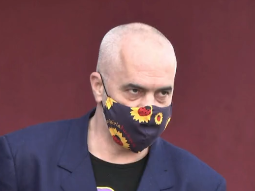 “PËR 1 MIJË PERSONA…”/ Rama: Do vaksinojmë personalitetet që janë të moshuar. Presim marrëveshjen…
