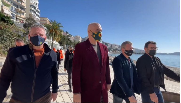 “GJITHÇKA DUKET FANTASTIKE, PUSHUESIT MUND TË SHIJOJNË…”/ Rama inspekton punimet në Lugomaren e re në Sarandë