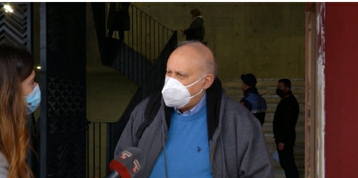 MORI DOZËN E DYTË TË VAKSINËS/ Mjeku Kalo: Nuk kam pasur asnjë shqetësim! Të mos ulim vigjilencën