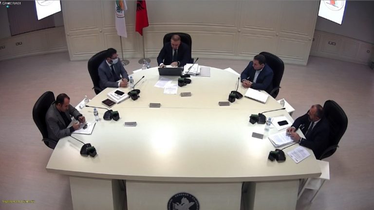 KAS JEP VENDIMIN/ Shfuqizohen gjobat e KQZ ndaj kryebashkiakut Erion Veliaj