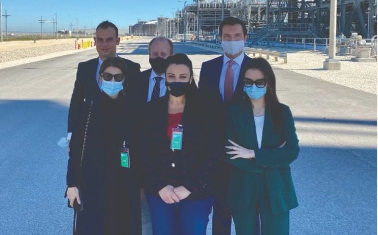 SKAVICA DHE GAZI NË VLORË/ Planet për investimet e mëdha amerikane në Shqipëri