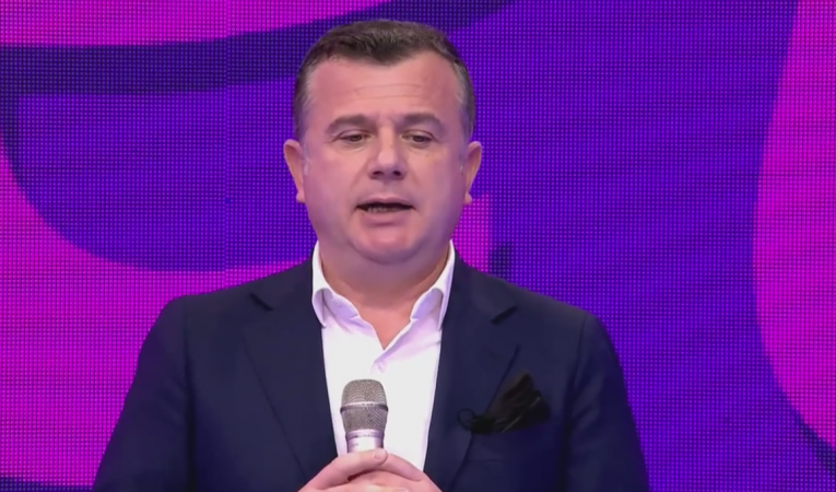 PROGRAMI “DEPUTETI QË DUAM”/ Balla iu jep këshillë të rinjve: Mbani marrëdhënien me zgjedhësit