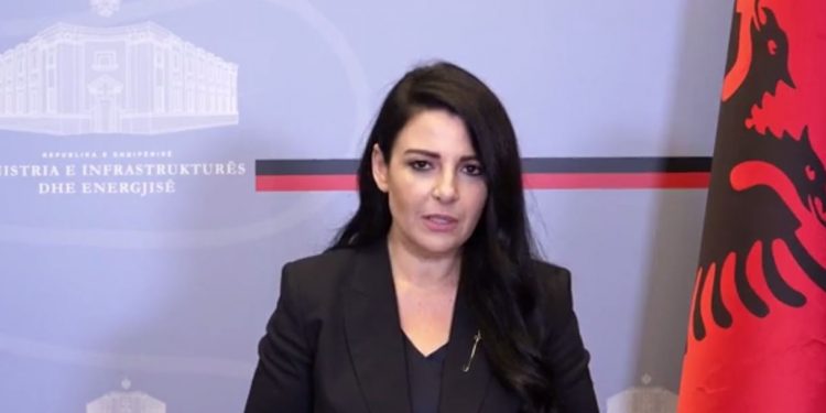 PROFRAMI I PD PËR ENERGJINË/ Balluku: Luli premton kthimin në hajdutërinë e ÇEZ (VIDEO)