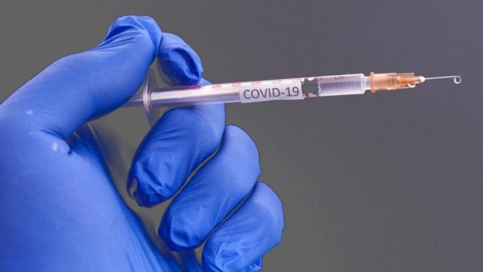 KORONAVIRUSI/ Pse është e mundur të dalim pozitivë me COVID-19 edhe pas vaksinimit