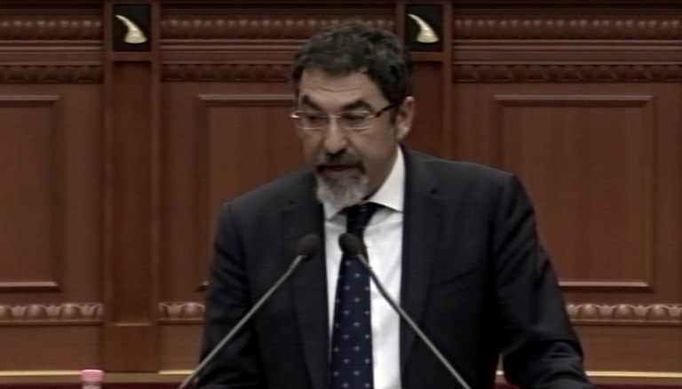 PROJEKTLIGJI PËR AZILIN/ Çuçi: Ndihmë juridike falas për fituesit e statusit të refugjatit