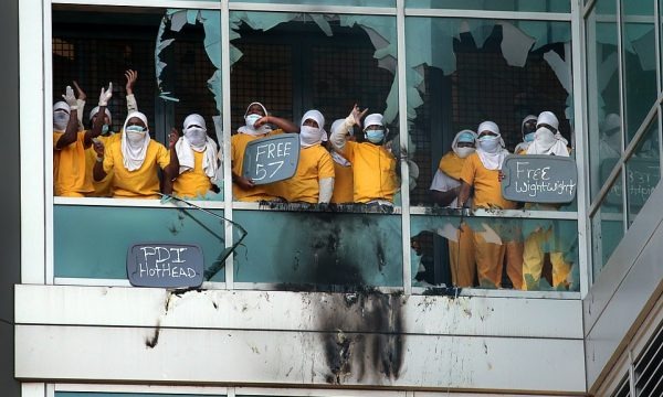 COVID-19/ Rebelohen për masat e vendosura nga pandemia, të burgosurit në SHBA i vendosin zjarrin qelive