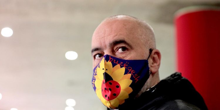 “PAS MJEKËVE DO VAKSINOHEN…”/ Rama: Në 15 shkurt presim dozat nga Pfizer
