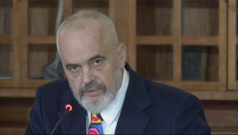 “DO ISHTE BËRË QAMETI, NËSE…”/ Rama nxjerr FOTO nga spitalet: Do të pastrojmë deri në fund abuzuesit dhe batakçinjtë