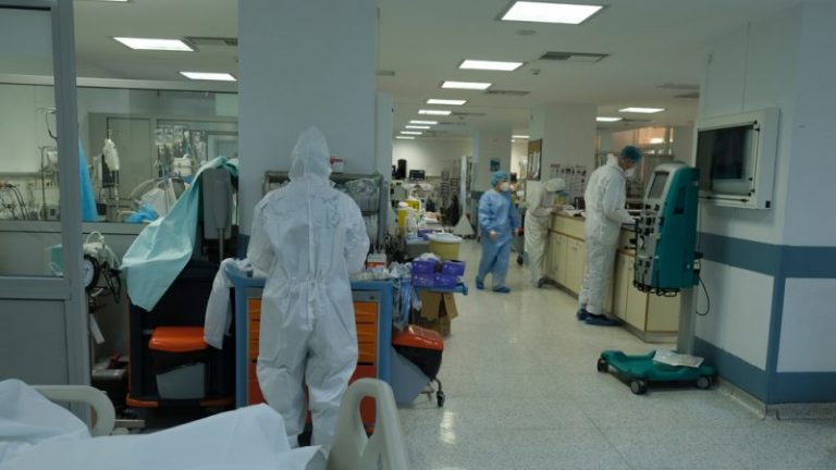 BILANCI NË GREQI/ Regjistrohen 1 mijë e 327 raste të reja dhe 22 viktima nga COVID-19