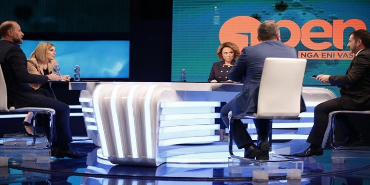 DEBATI/ Çfarë i tha analisti Kryemadhit: I merrni që 18 vjeç të rinjtë u shpërlani trurin dhe i bëni deputetë…