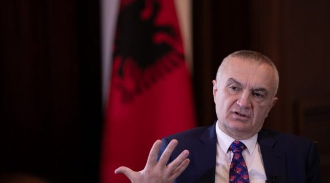 NUK PËRMBAHET Meta: S’ka transparencë me vaksinat, vendi drejt katastrofës
