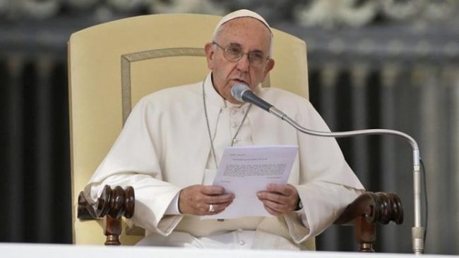 KORONAVIRUSI/ Papa Françesku: Vëllazëria mes popujve e barabartë me vaksinën antiCovid-19