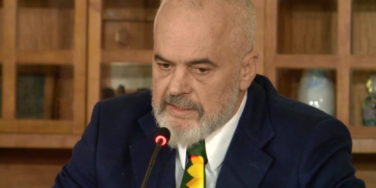 PANDEMIA/ Rama: VAKSINA nuk është në treg që pret blerësit, nuk kemi probleme fondesh