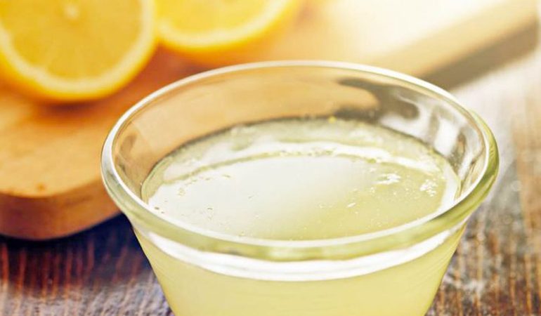 LËNG LIMONI DHE KRIPË/ Si të largoni dhimbjen e fortë të kokës në pak minuta