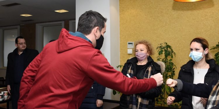 “PROGRAMI I LULIT RIKTHIM NË KOHËN E…”/ Veliaj: Basha braktisi Astirin për një makinë