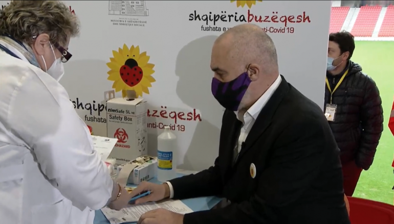 VENDIMI I EMA PËR “AstraZenecan”/ Vjen REAGIMI i Ramës: Vaksinim, vaksinim, vaksinim për të këputur sa më shumë hallka të zinxhirit…