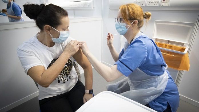 VAKSINIMI/ Agjencia Rregullatore e Barnave: AstraZeneca nuk ka lidhje me mpiksjen e gjakut