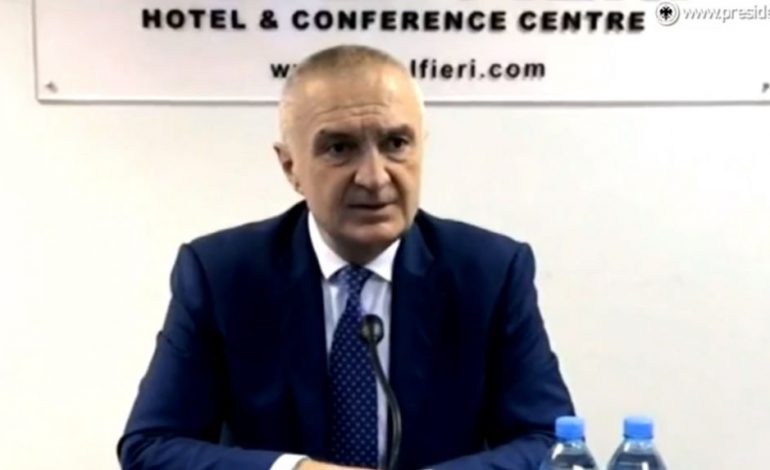 NJË TJETËR SKANDAL/ Degjeneron grupi i Presidencës, Ilir Metës i dërgojnë video pornografike