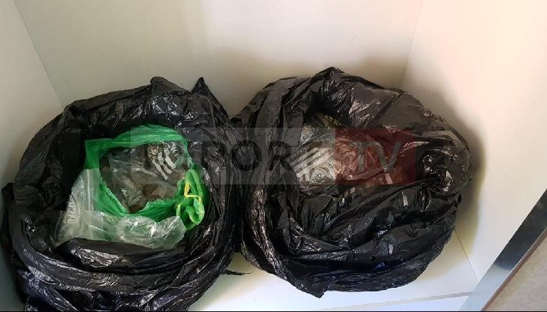 OPERACION ANTI-DROGË NË TIRANË/ Sekuestrohen 3 kilogramë hashash dhe 30 gramë kokainë! Arrestohen…